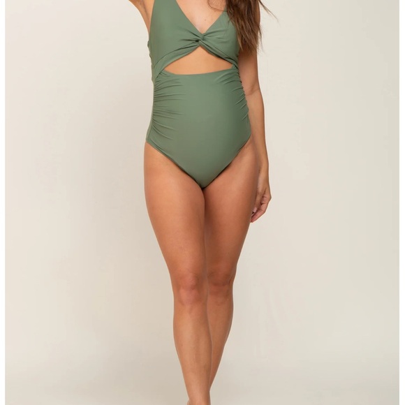 EUC PinkBlush Olive Cutout One-Piece Maternity Swimsuit Sz M - Picture 2 of 6